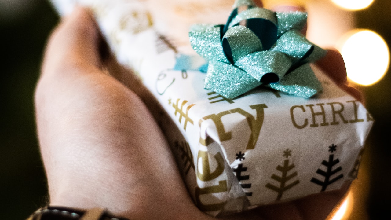 Wholesale Magnetic Gift Boxes: The Perfect Way to Package Your Presents