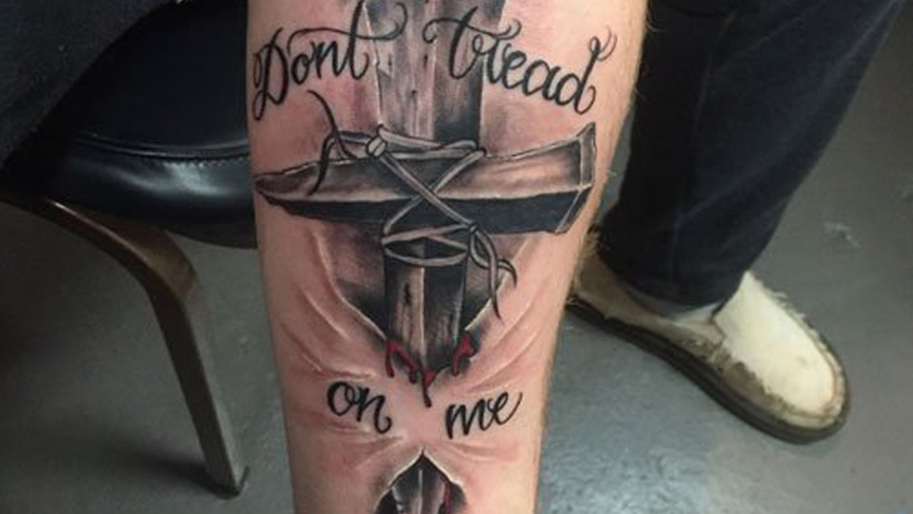 Gowell Printing’s Temporary Cross Tattoos for Neck Placement